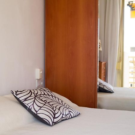 Apartamento Novelty Apartment Salou Bagian luar foto