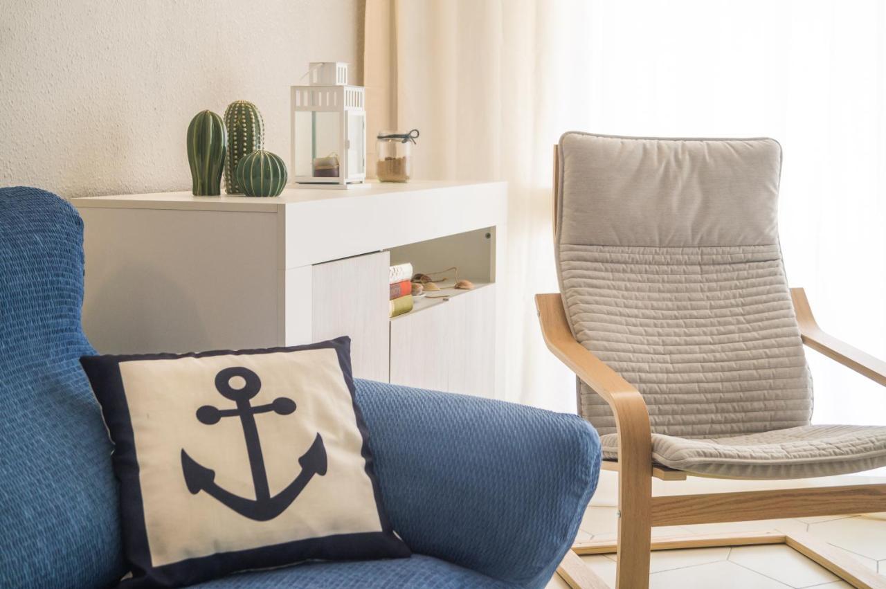 Apartamento Novelty Apartment Salou Bagian luar foto